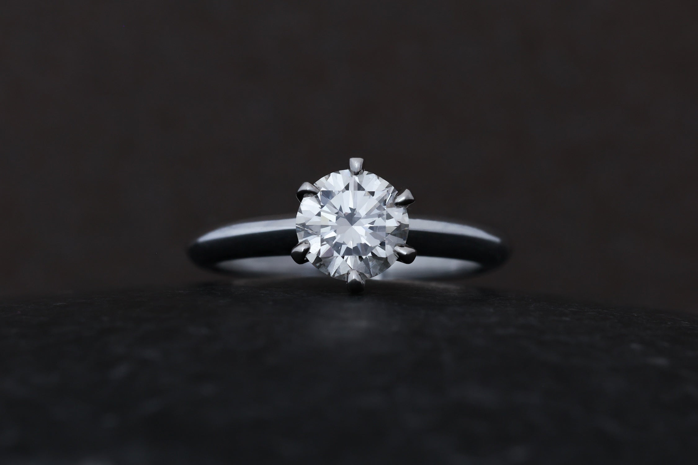 Classic 6 Prongs Round Brilliant Diamond Ring